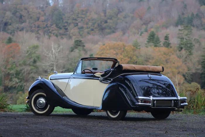 ハッピーパトリックリシャールBOX.jaguar HKV500 1306 1960 Jaguar Mk IX for sale on BaT Auctions - ending July 29